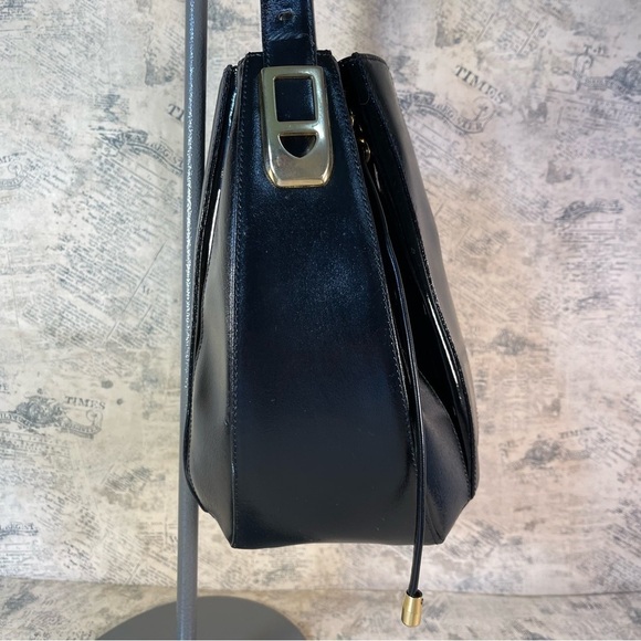 di Gregorio black leather  bucket bag - Picture 2 of 15